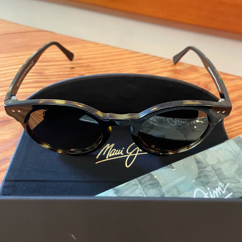 Brand New Maui Jim Upside Down Falls Polarized Classic Sunglasses Tortoise
